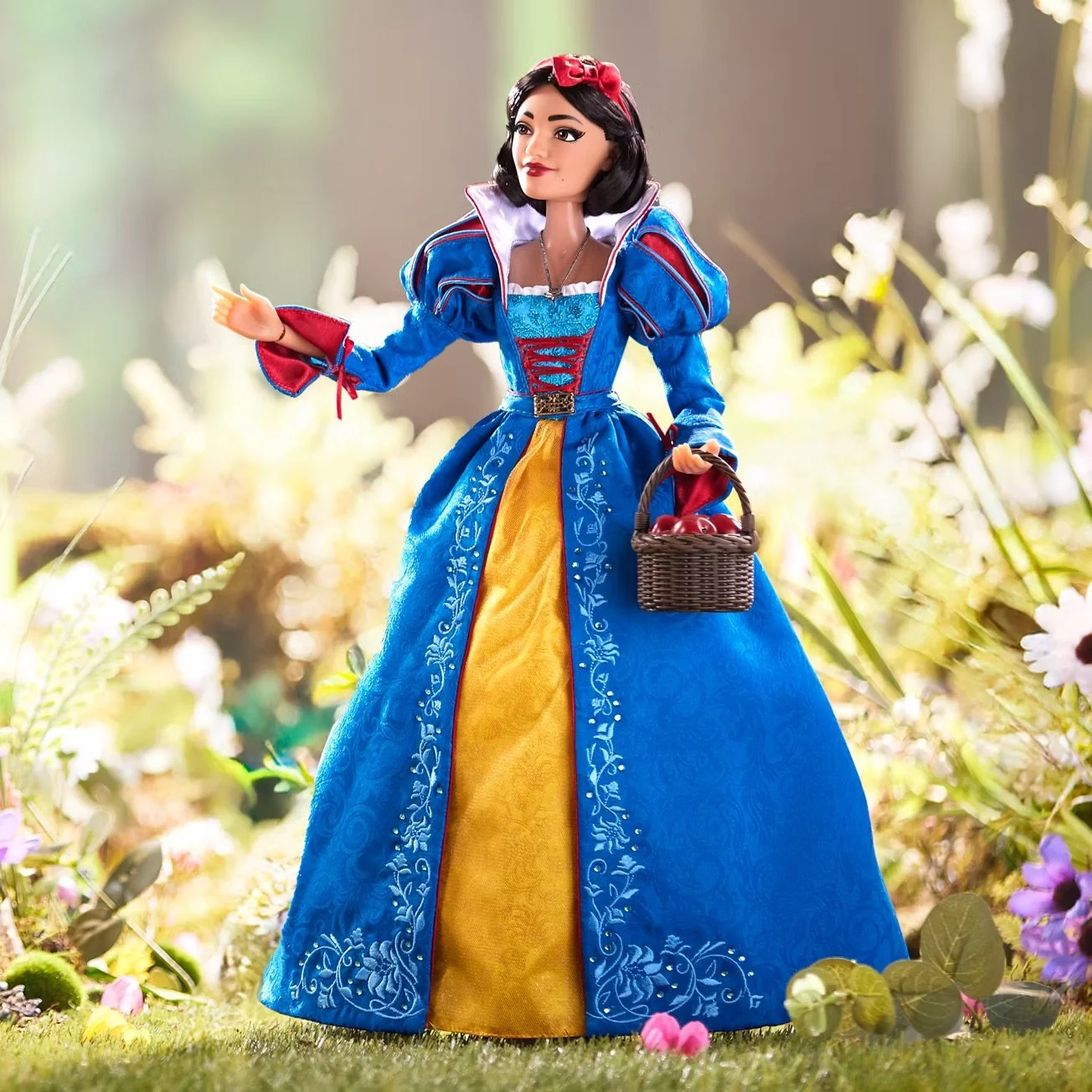 Disney Snow White 3Dキャラクターグッズ POP! Disney: 339 Ultimate Princess, Snow White Exclusive